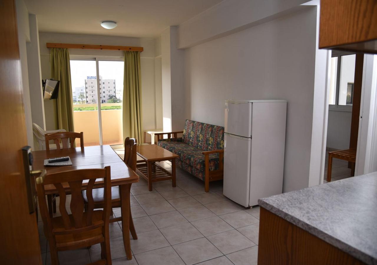 Aparthotel Elysso Larnaca