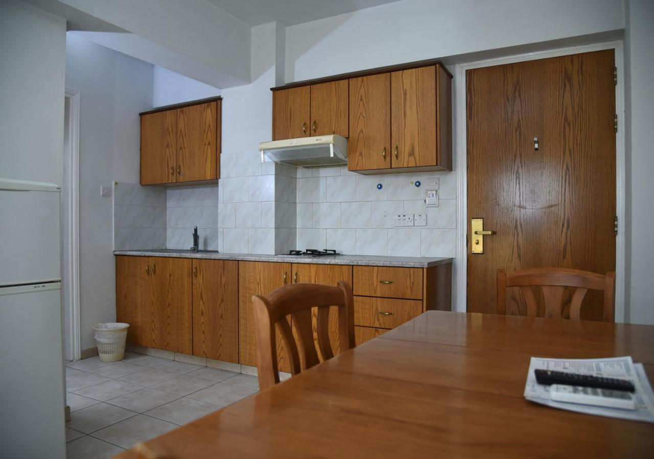 Elysso Aparthotel Larnaca