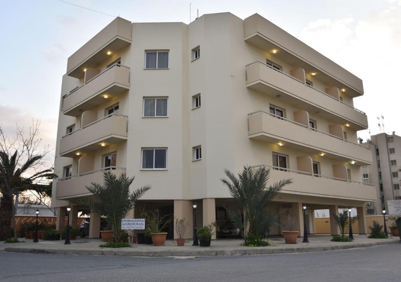 Elysso Aparthotel 2*