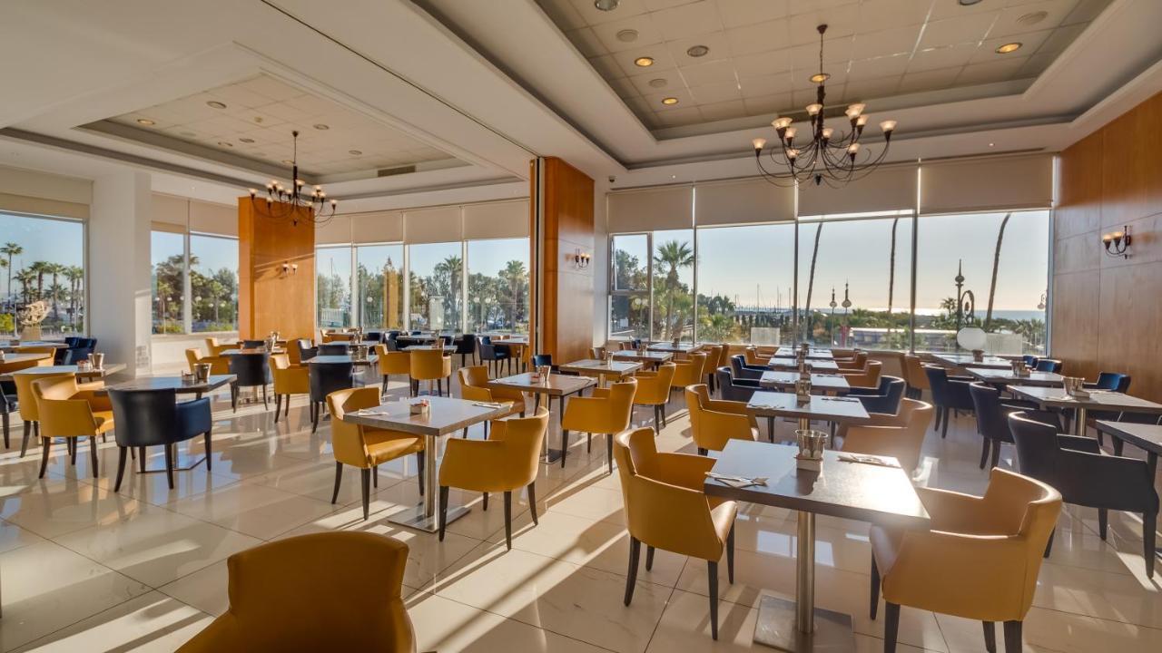 Sun Hall Hotel 4*