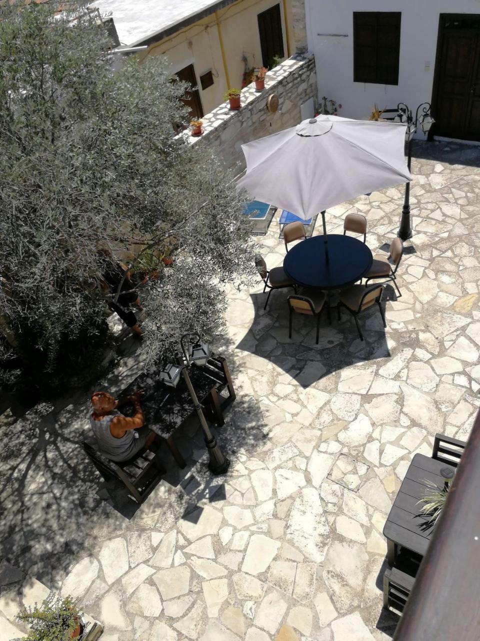 Apartment Romios *