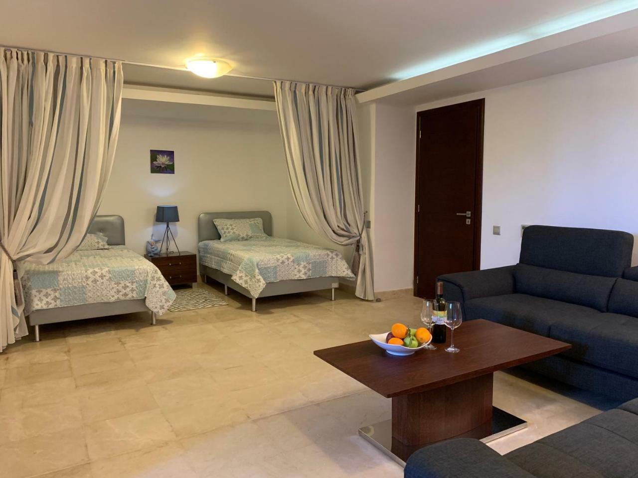 Villa Olivia *