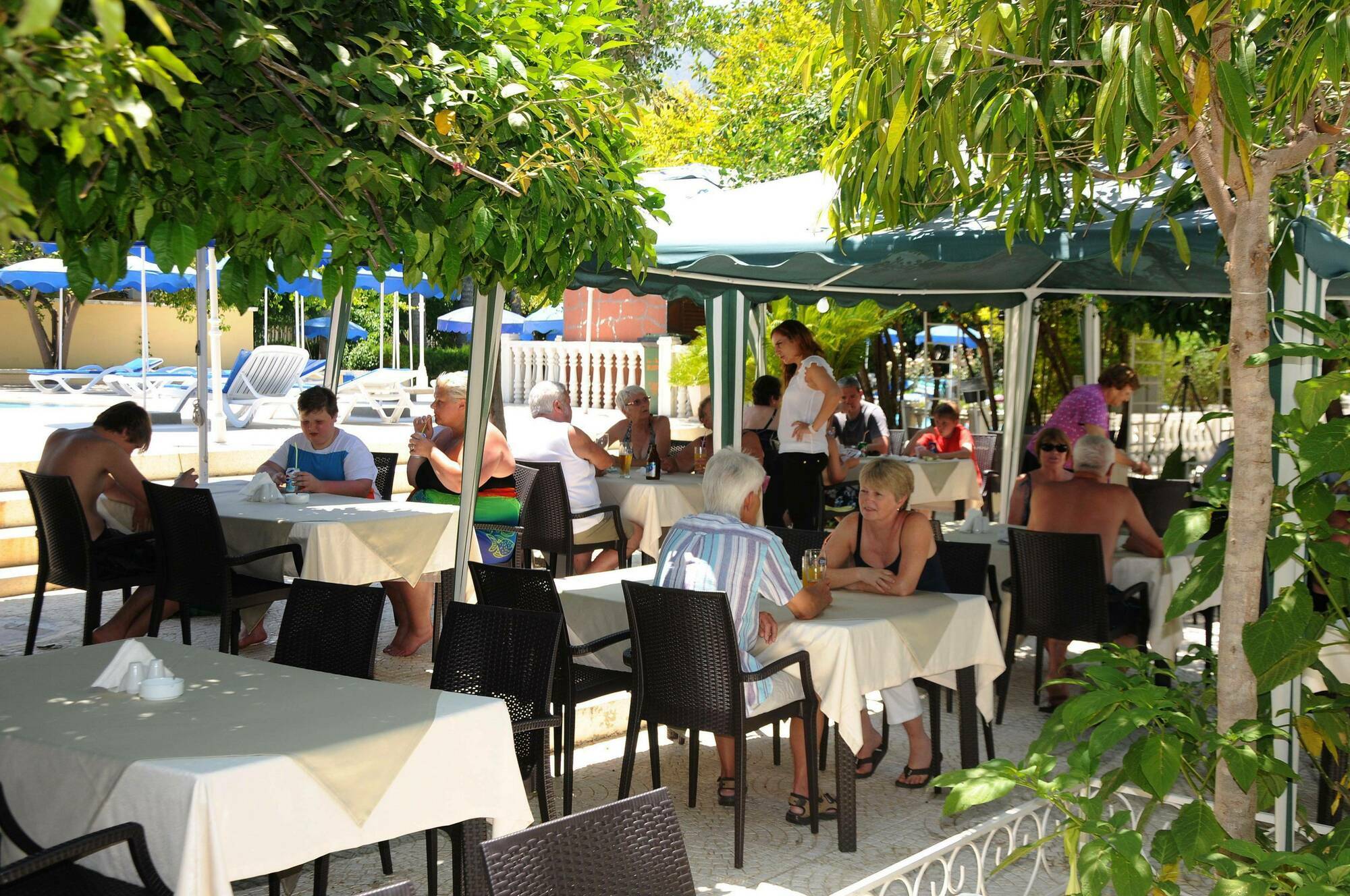 Riverside Garden Hotel