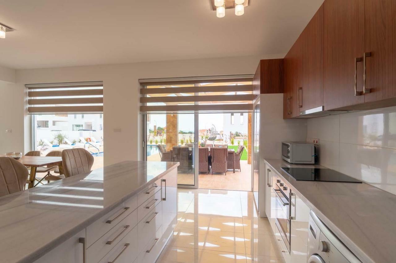 Coral Elite Residences Coral Bay