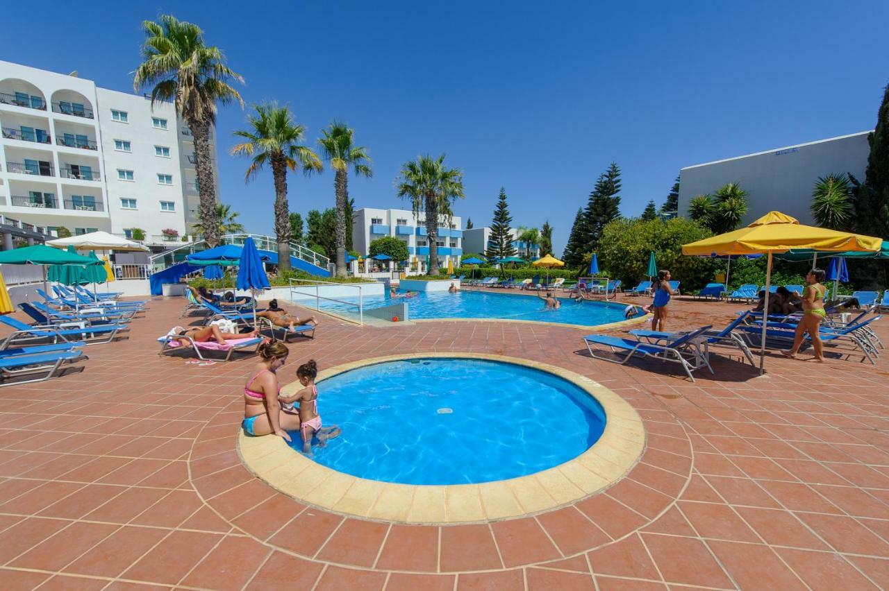 Aparthotel Paramount 4*
