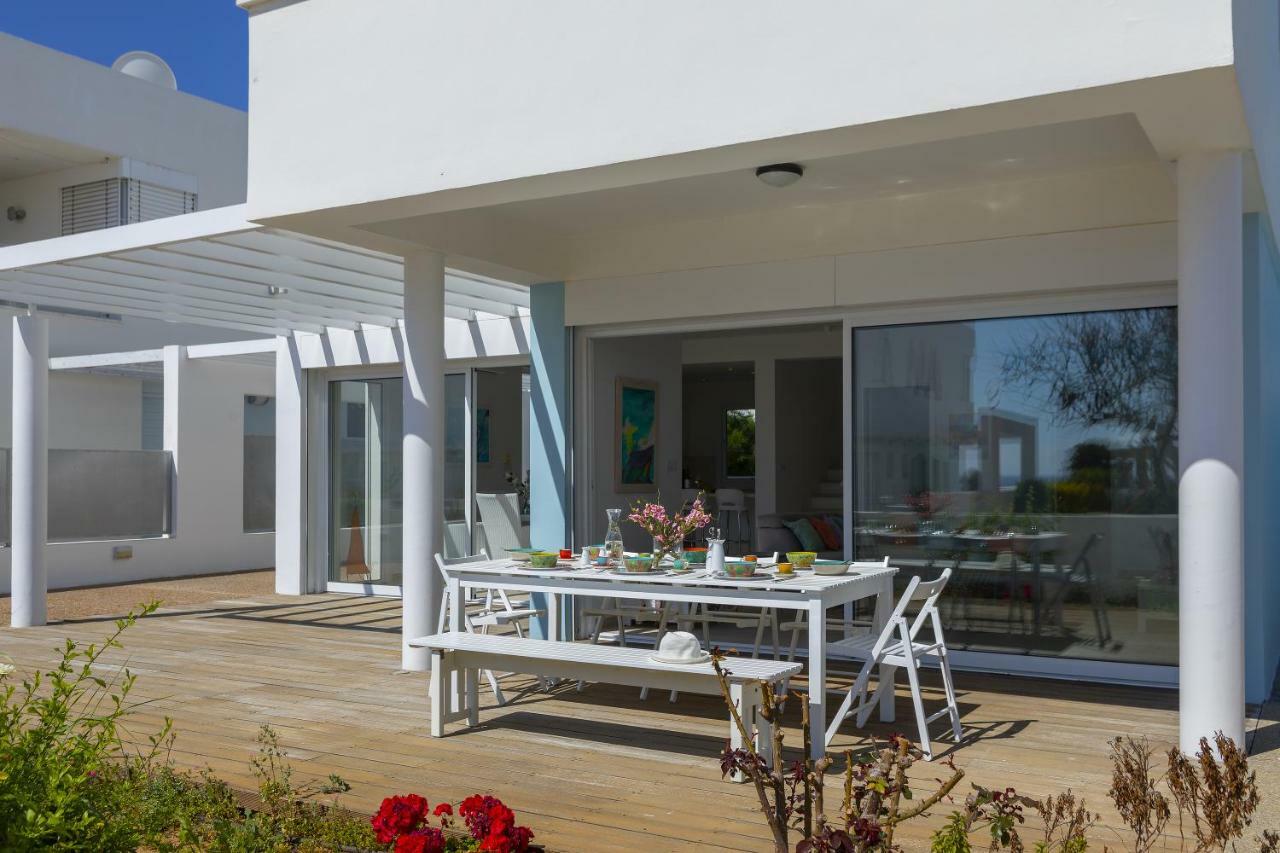 Oceania Villa *