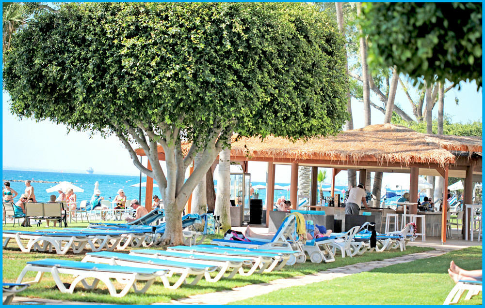 Hotel Poseidonia 4*