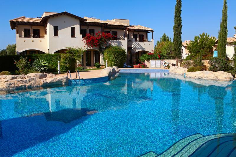 Aphrodite Hills *