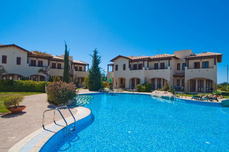 Aphrodite Hills Villa *