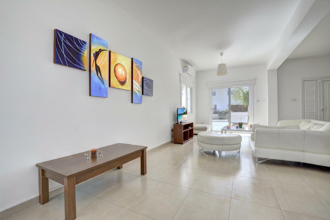 Nissi Gintare Villa Agia Napa