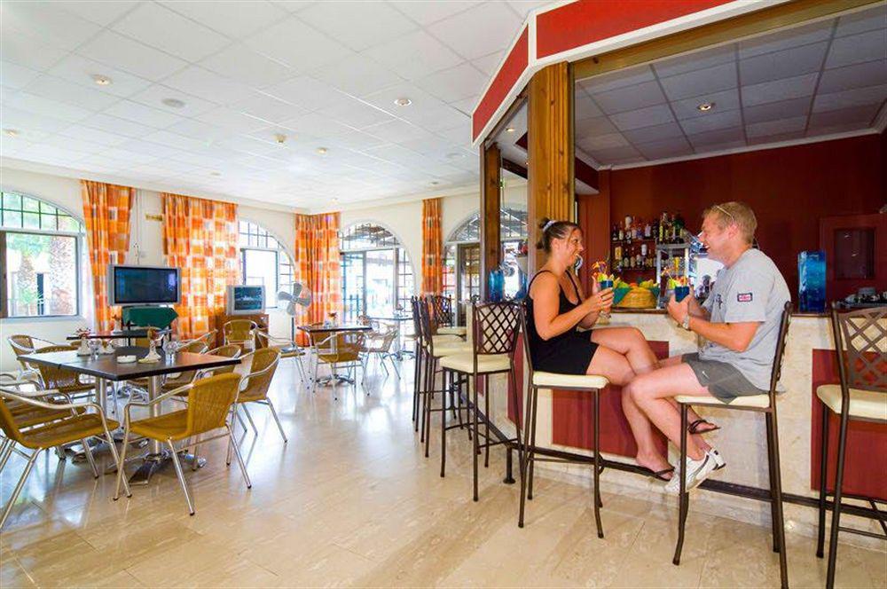 Aparthotel Cosmelenia