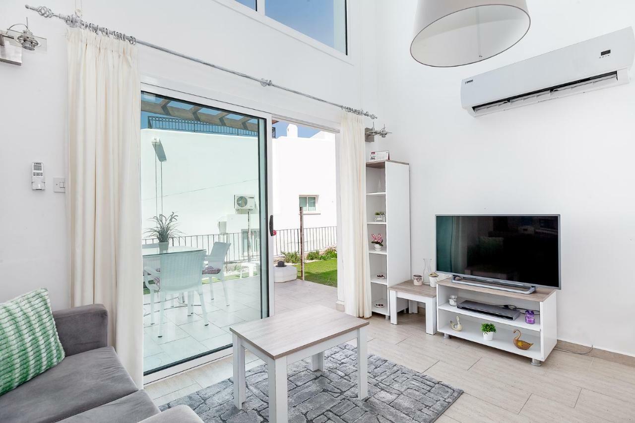Seaview Selvi Village Apt Holiday home *
