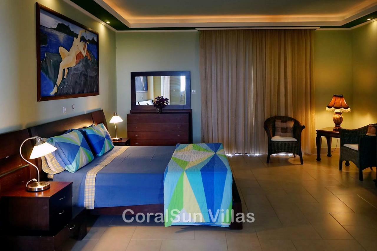 Amazing Luxury Villa, In Paphos, Extremely Large Pool. Jacuzzi, Gym, Games Villa Argaka