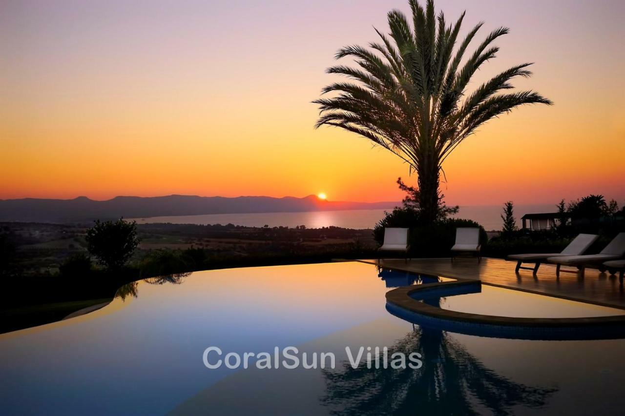 Villa Amazing Luxury Villa, In Paphos, Extremely Large Pool. Jacuzzi, Gym, Games Argaka