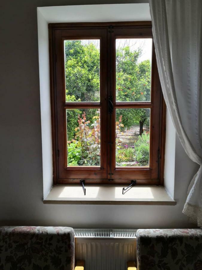 Spanos House Appartement