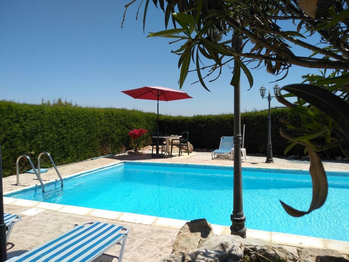 Kapsalia Villa