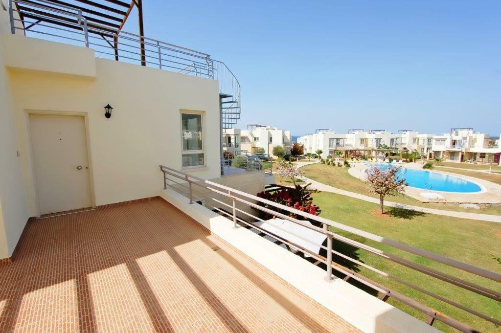 Turtle Bay Village Apartment