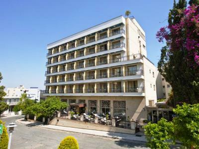 Hotel Semeli 3*
