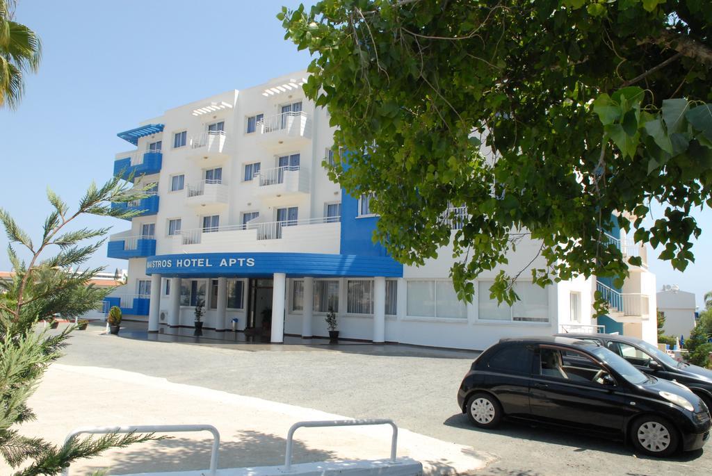 Maistros Aparthotel