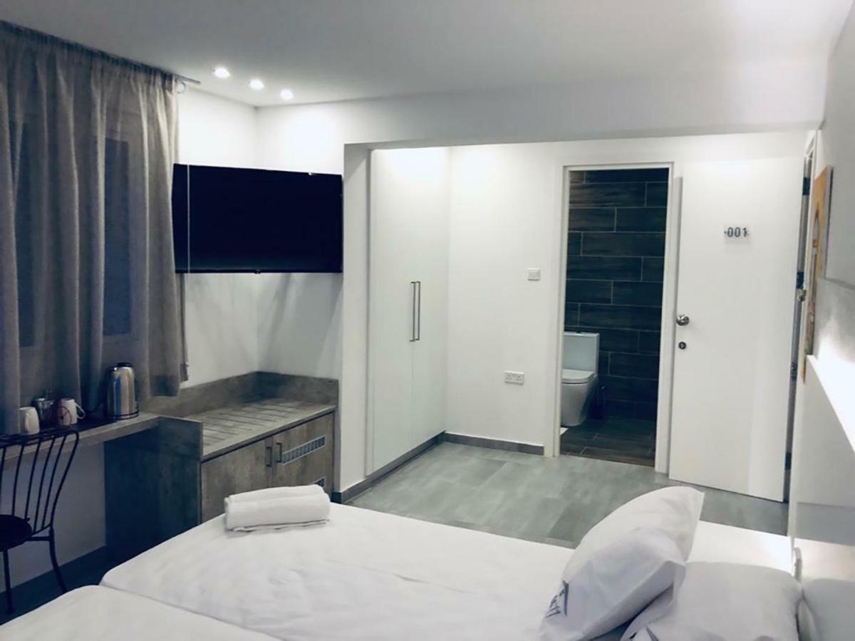 Aparthotel White 11