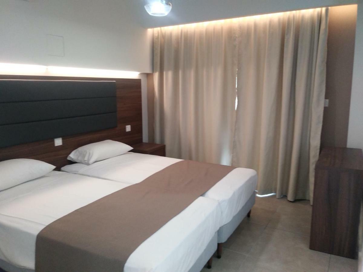 Livas 3* Pernera