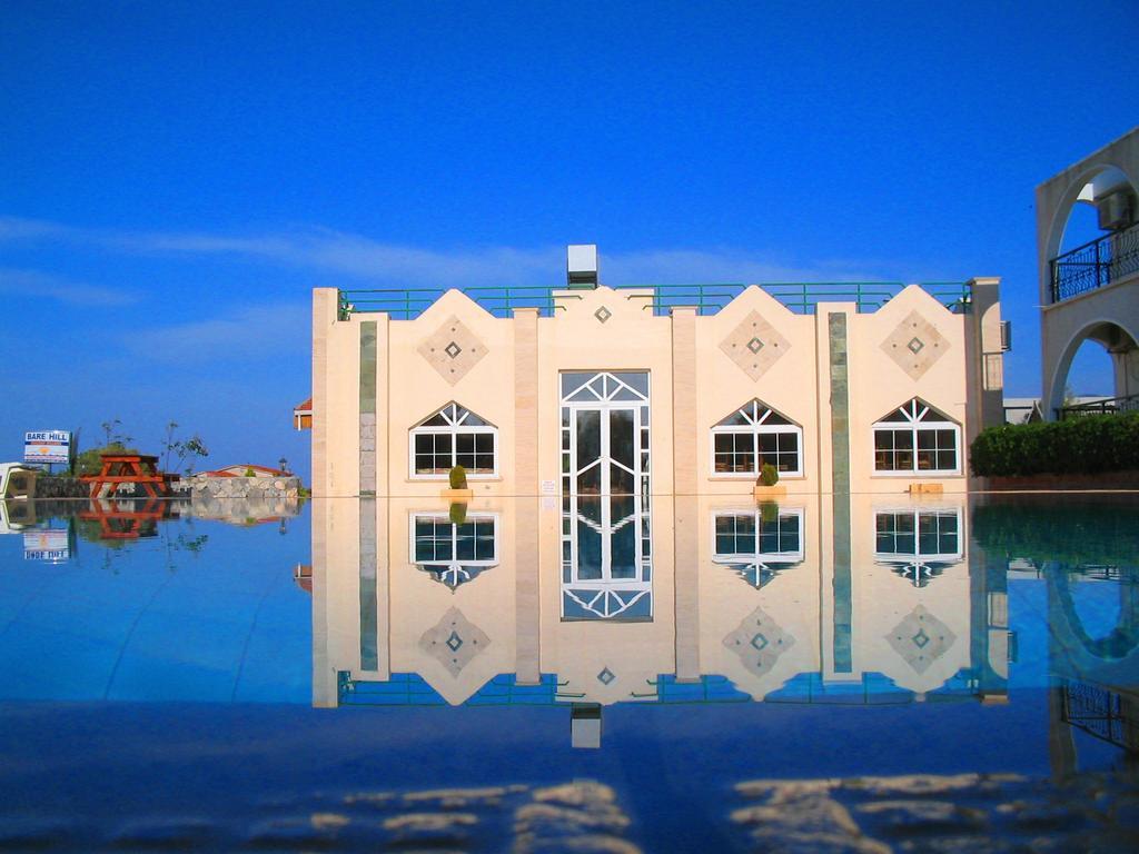 Hotel Bare Hill Village 2*