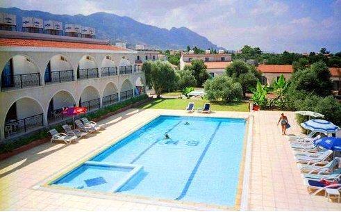 Bare Hill Village Hotel 2*