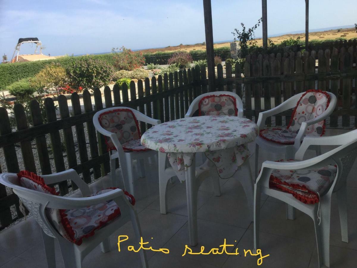 Aphrodite Beachfront Apartamento
