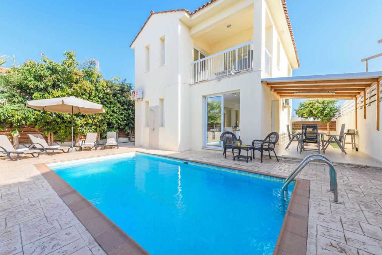 Galina Villas Protaras