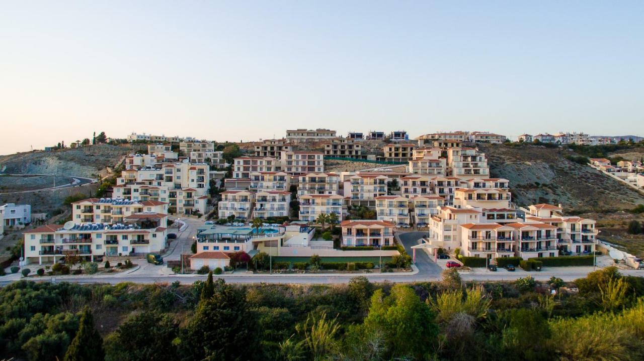 Paradise Kings Club Aparthotel 4*