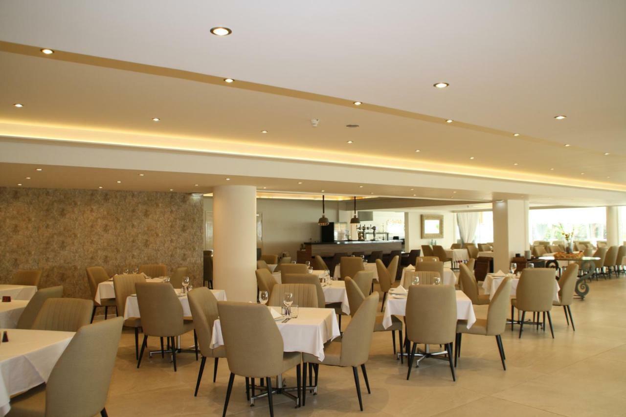 Hotel Queens Bay 4*