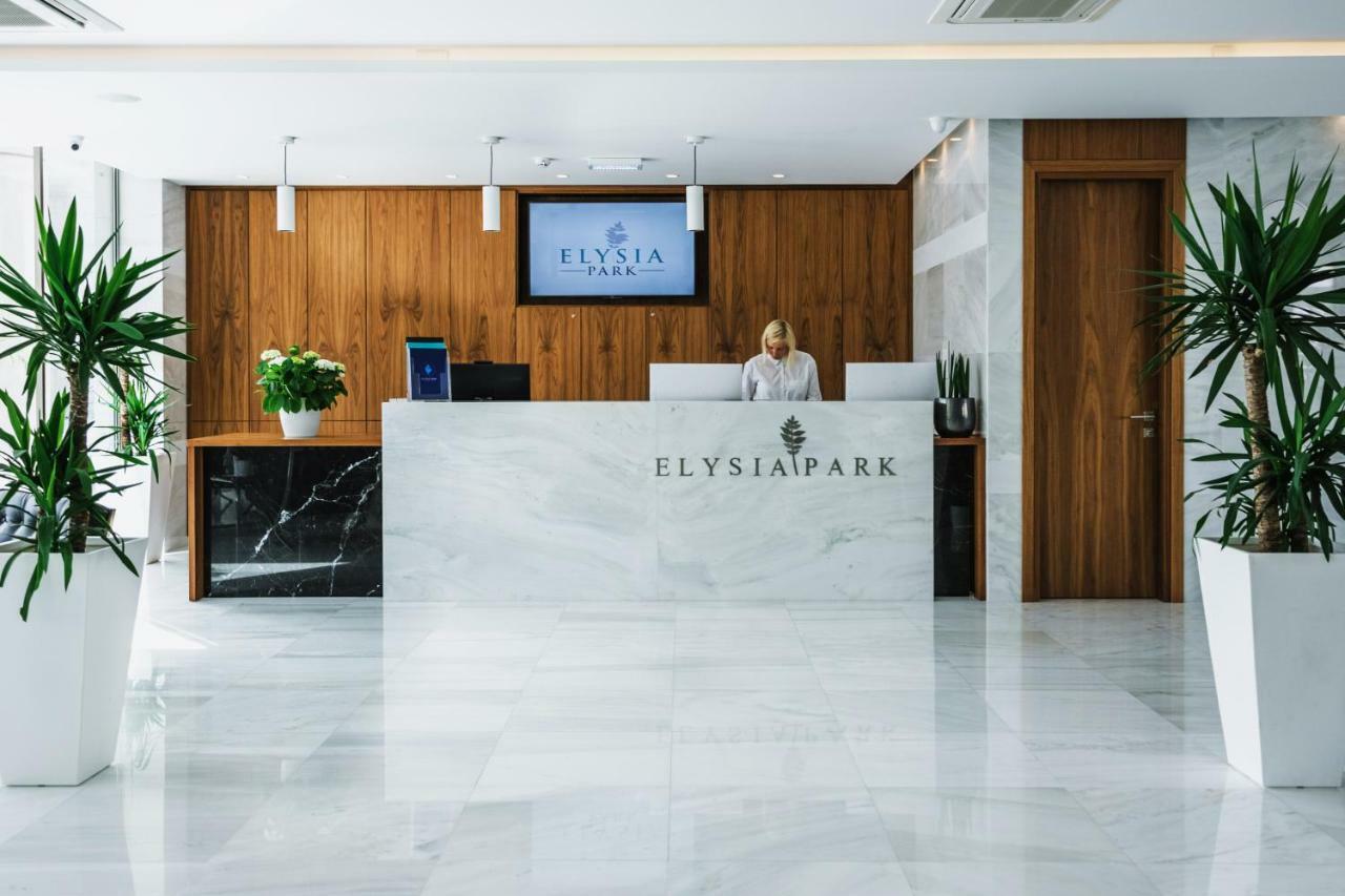 Elysia Park 4*