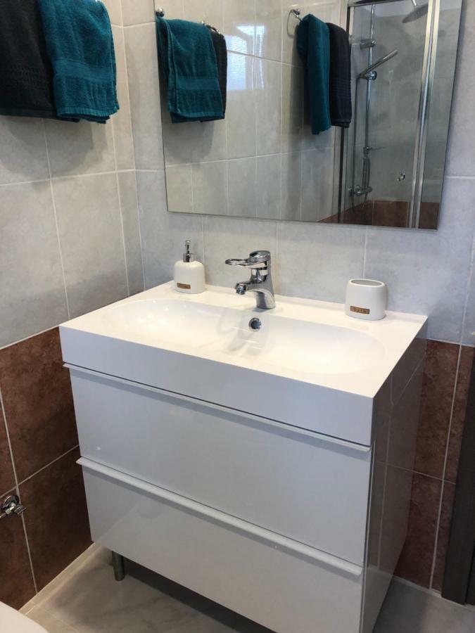 Luxury 2 Bed Next To The Paralimni