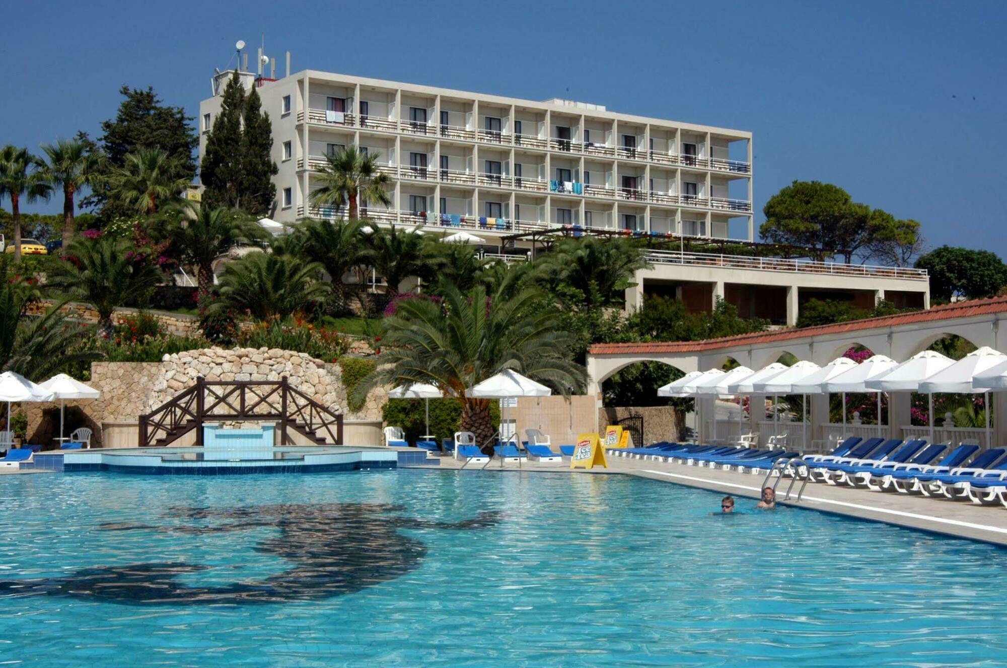 Denizkizi Hotel Karavas (Northern Cyprus)