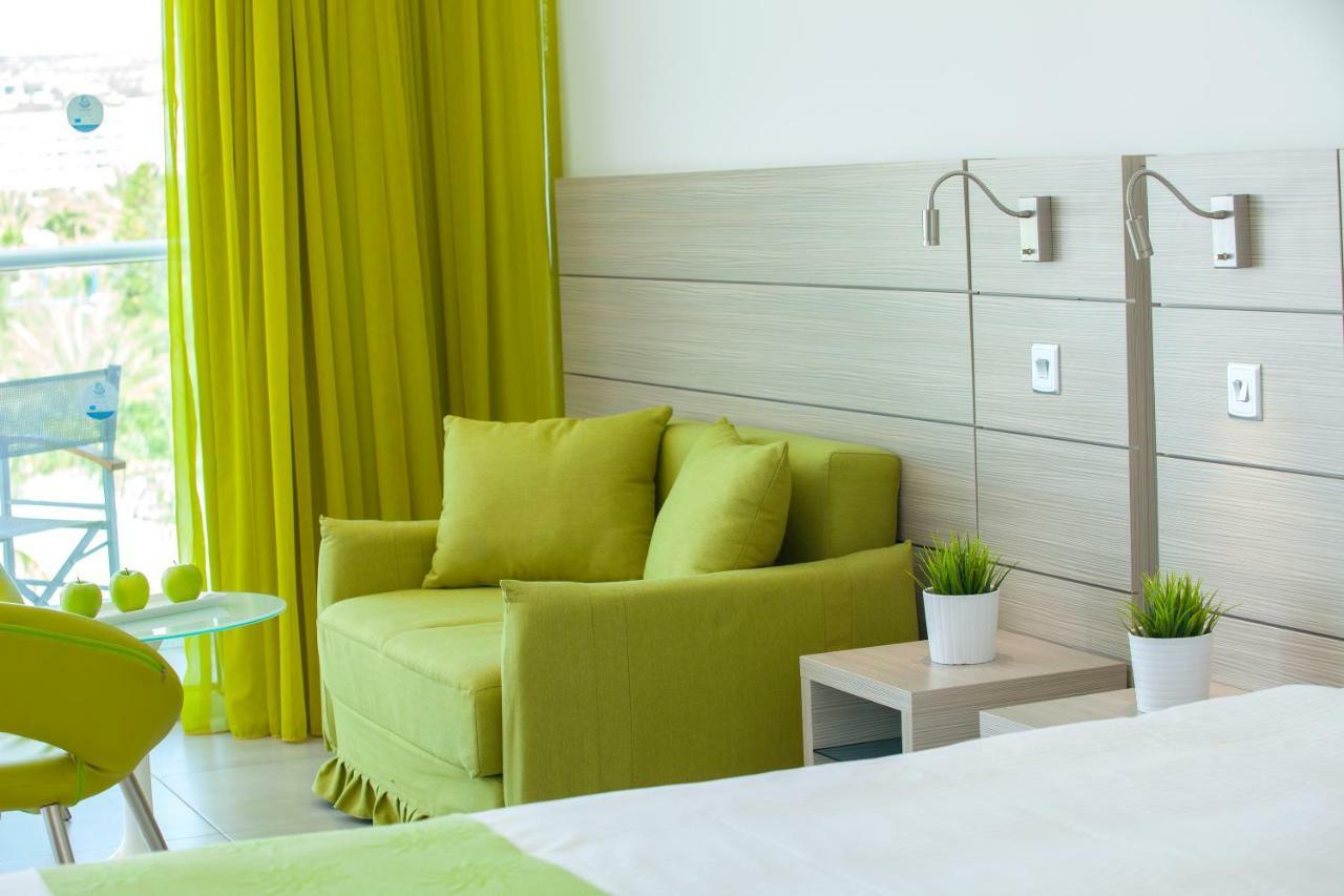 Hotel Limanaki & 4*