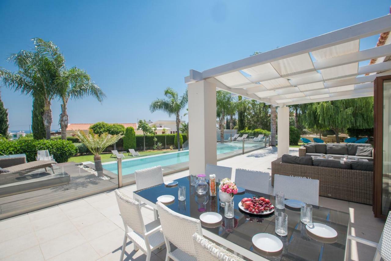 Villa Oscar Domain *