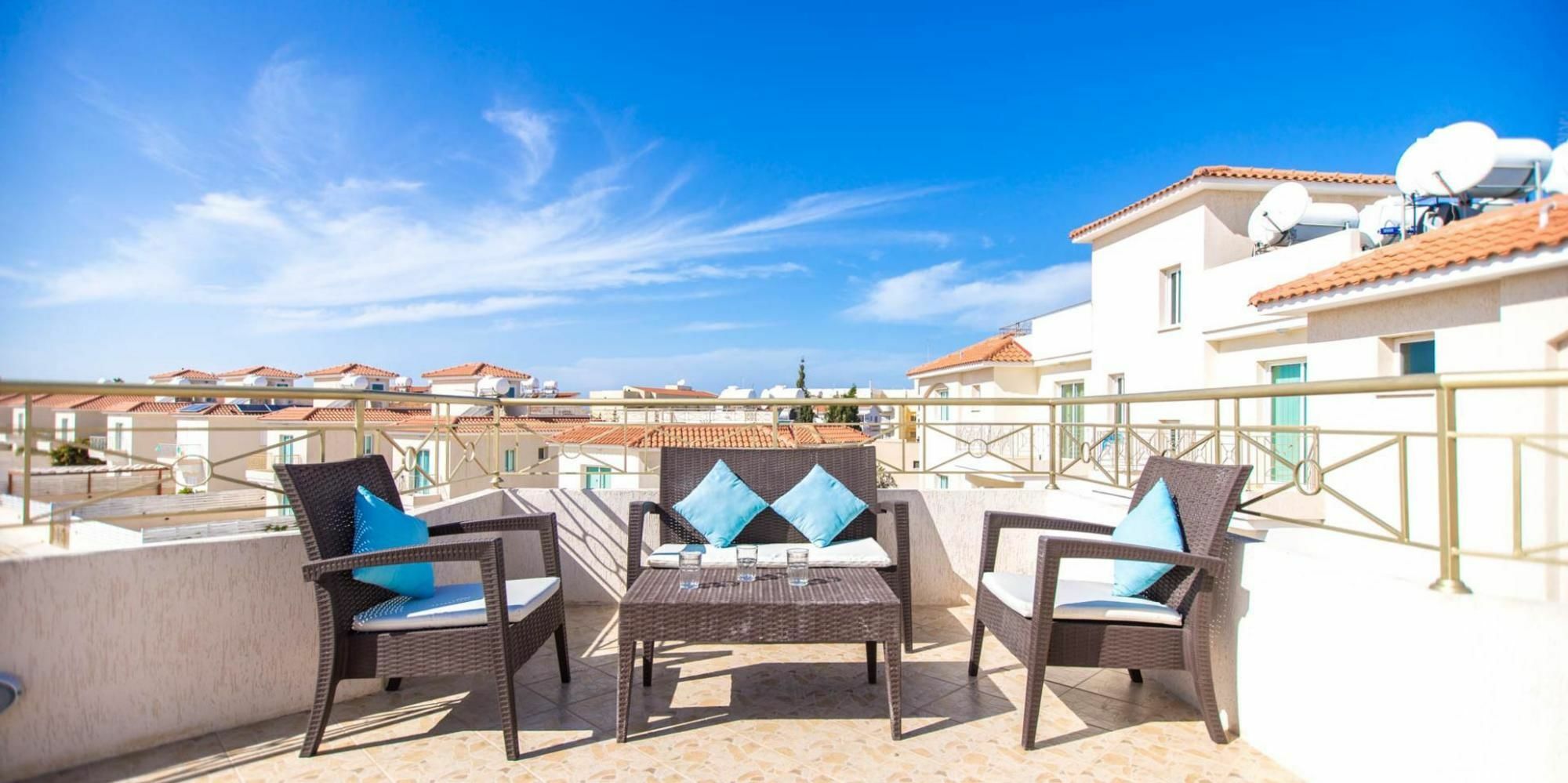 Oceanview Luxury 175 *