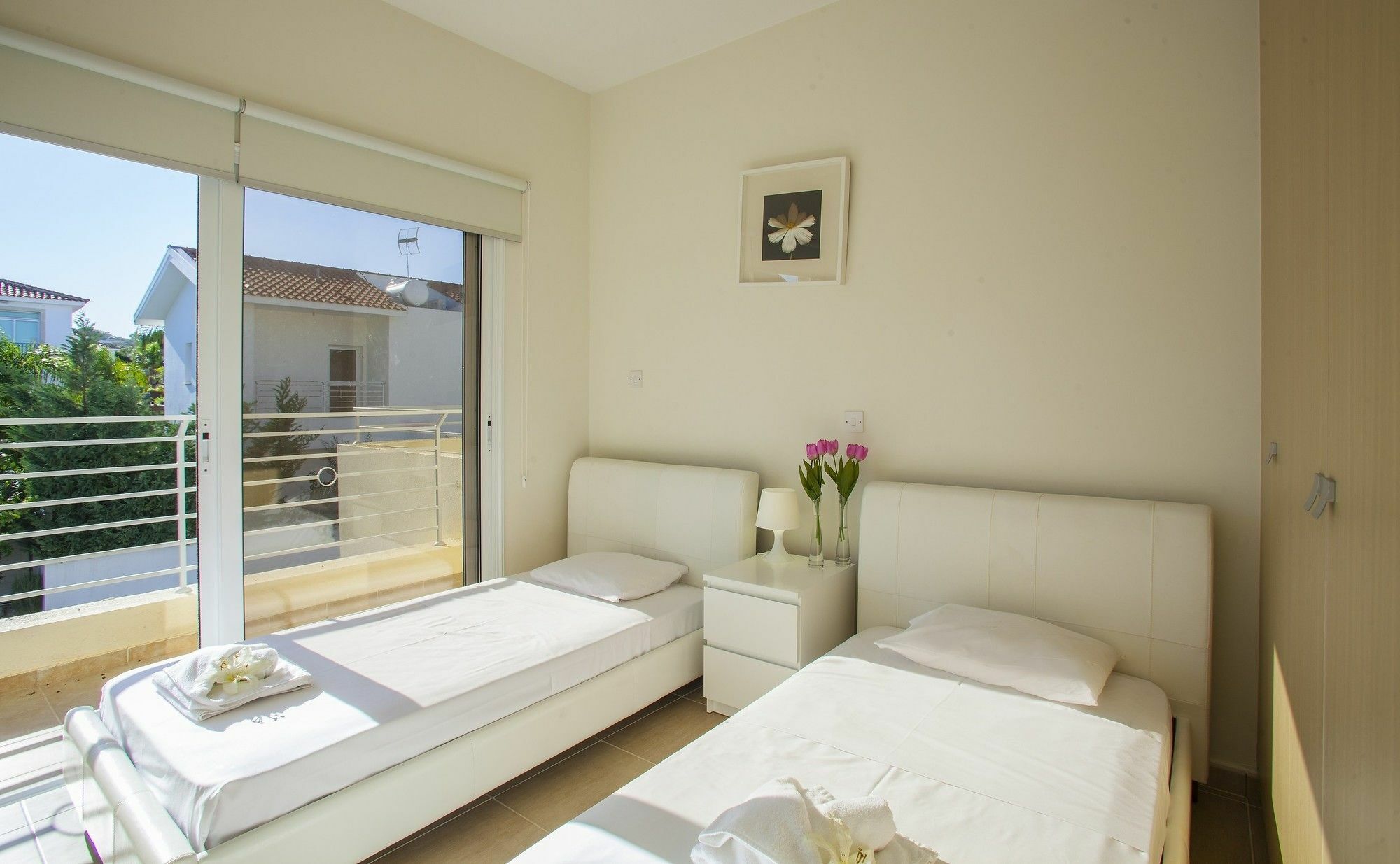 Artemis Delfini Villa