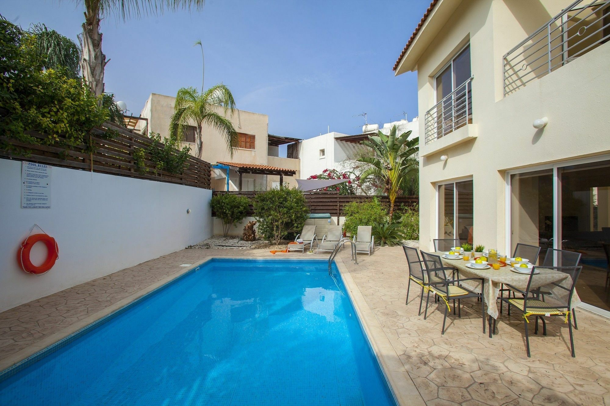 Artemis Delfini Villa