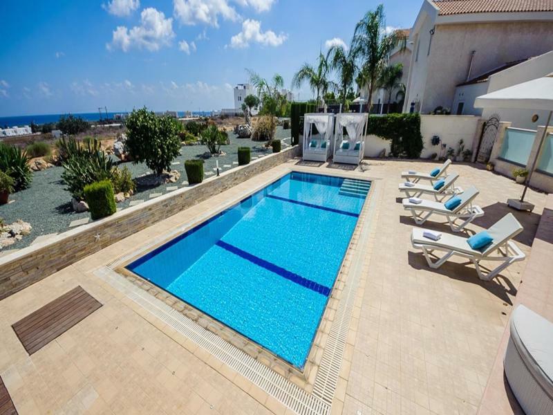 Oceanview Luxury 113 Apartment Pernera