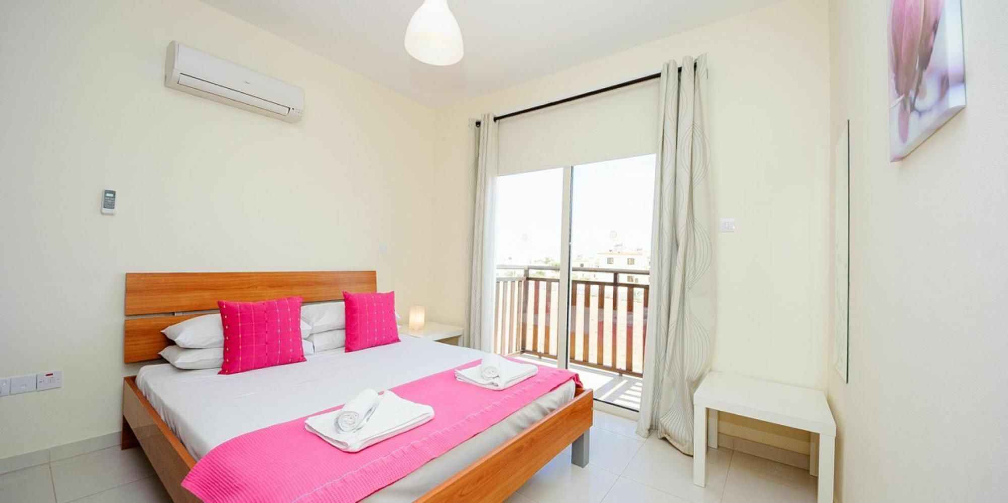 Oceanview Luxury 073