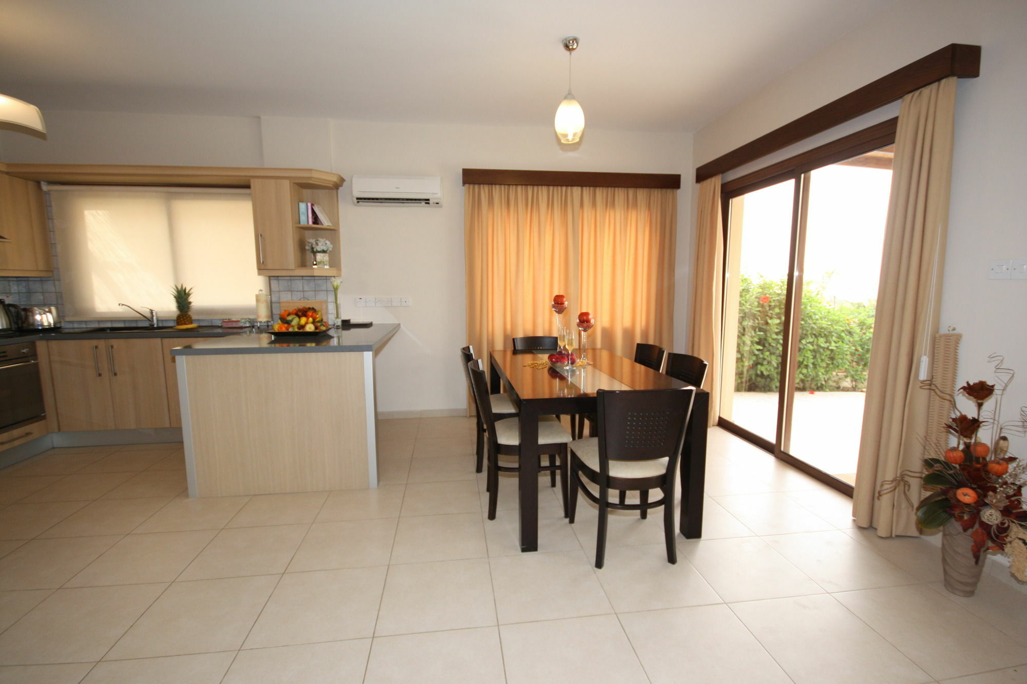 Vineland Bay Apartment
