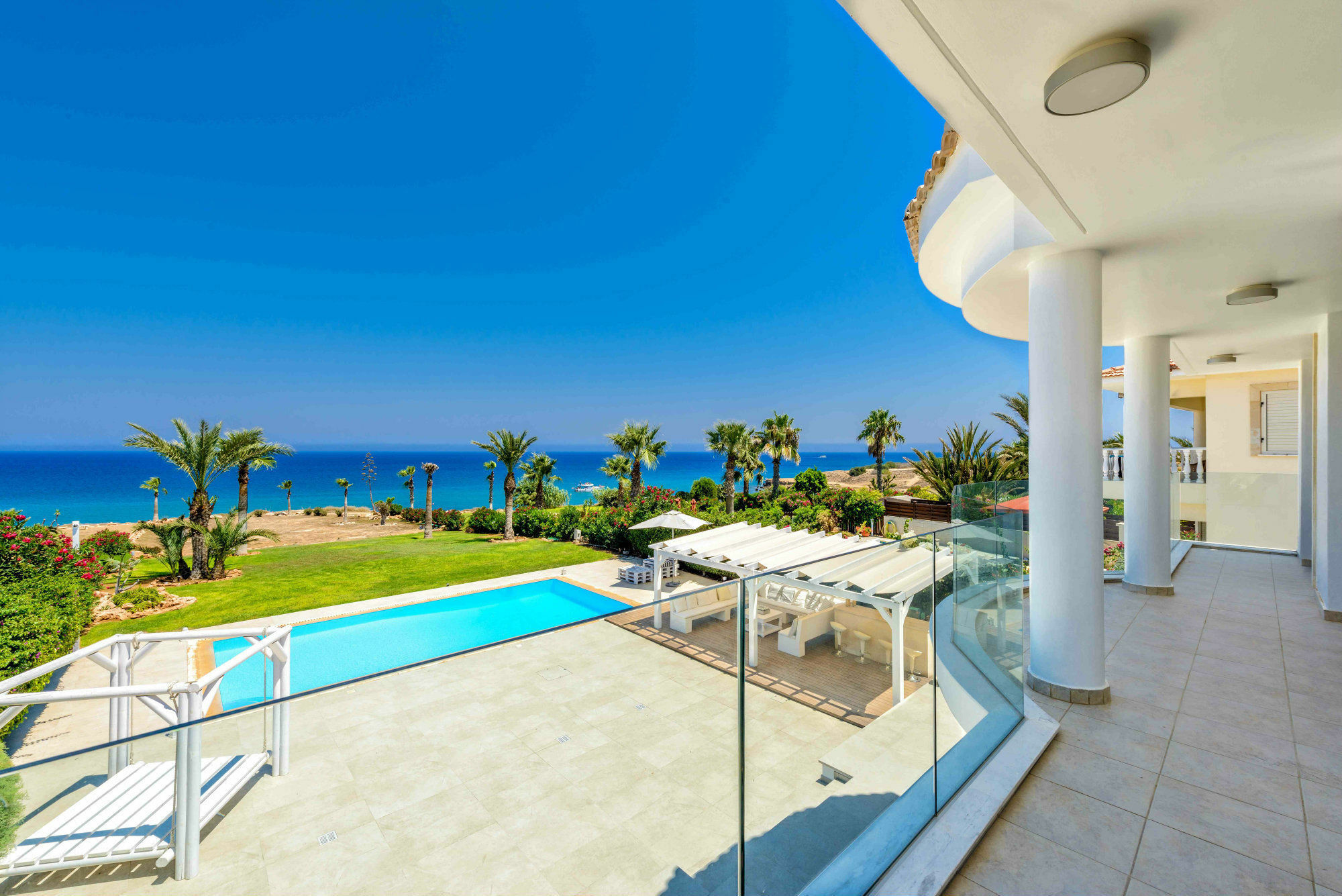 Villa Sea Breeze Villa *