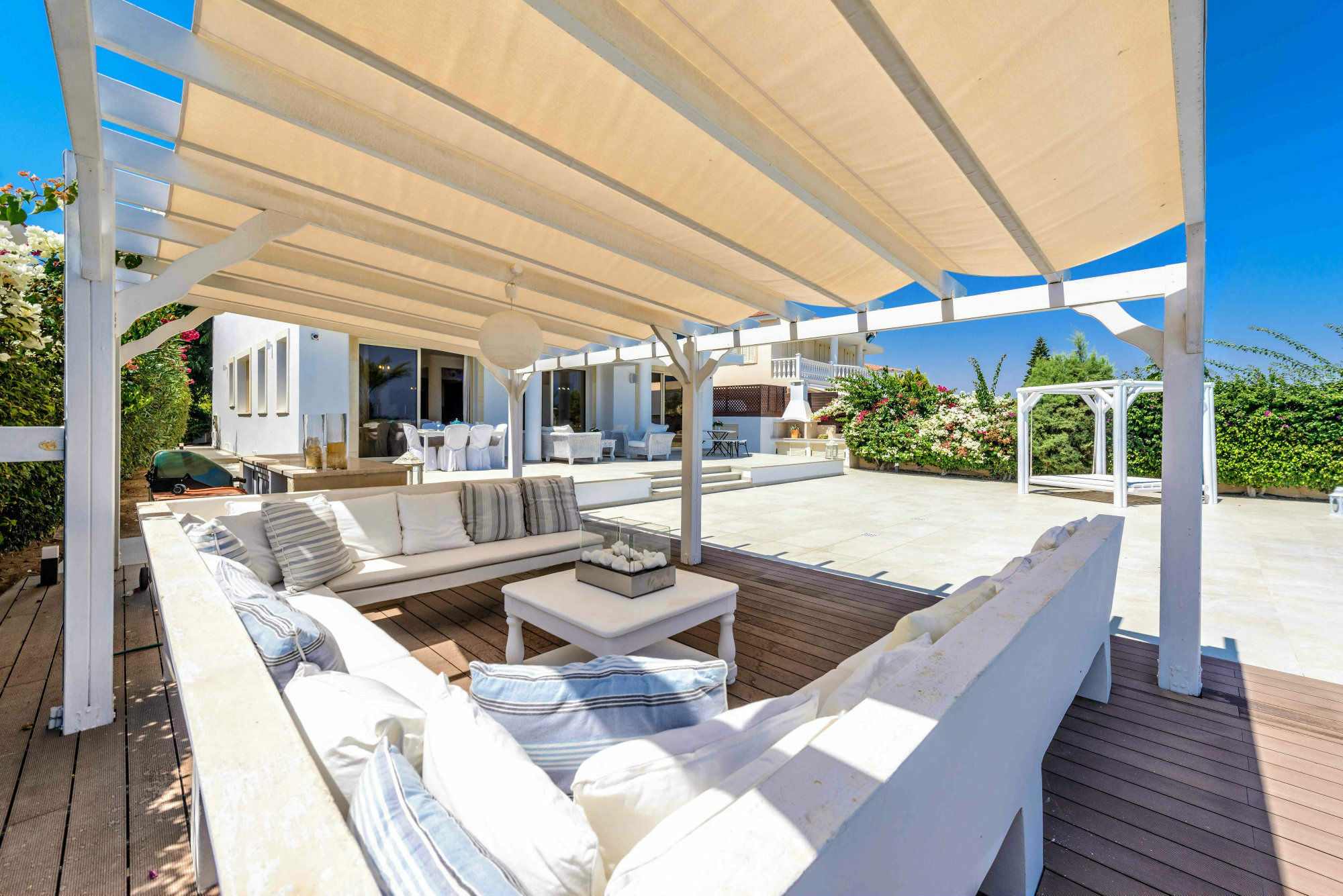 Villa Sea Breeze Villa *