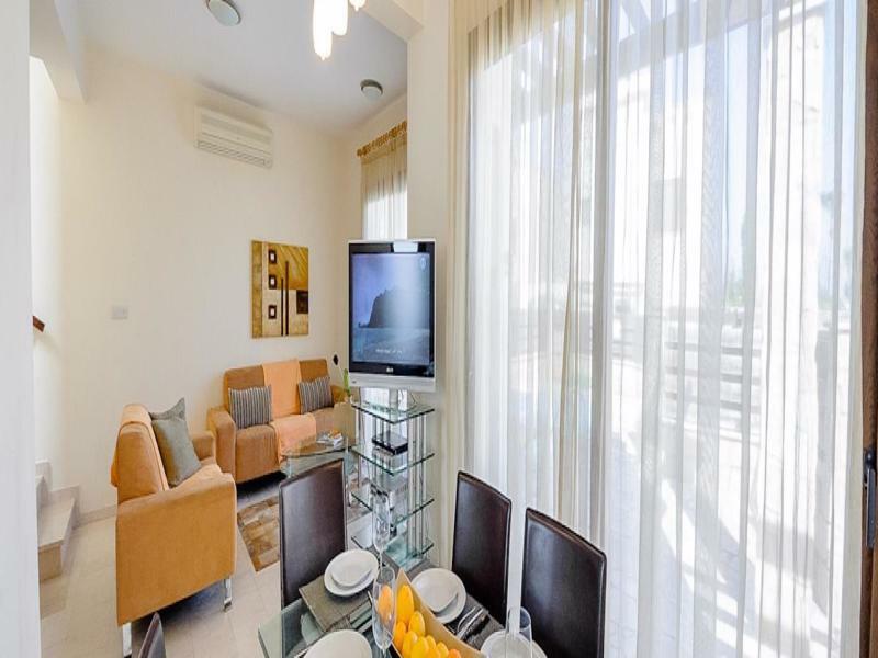 Rent Private 010 *