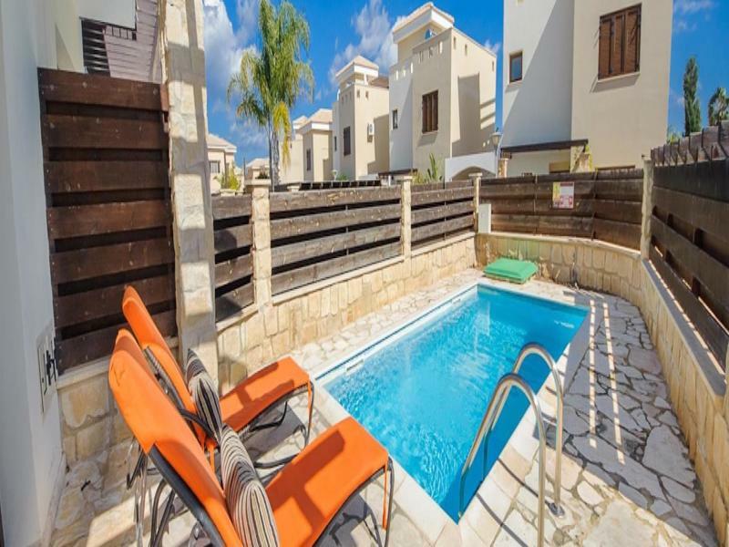 Villa Rent Private 010 *