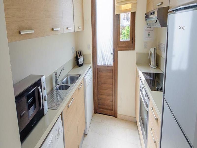 Rent Private 010 Villa Protaras