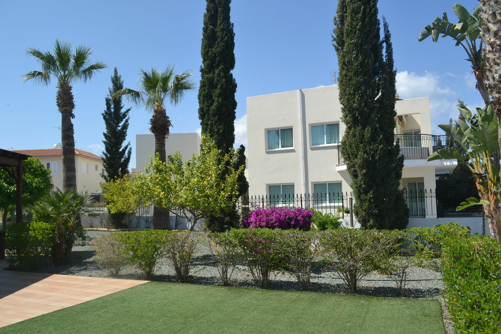 Kapparis Luxury