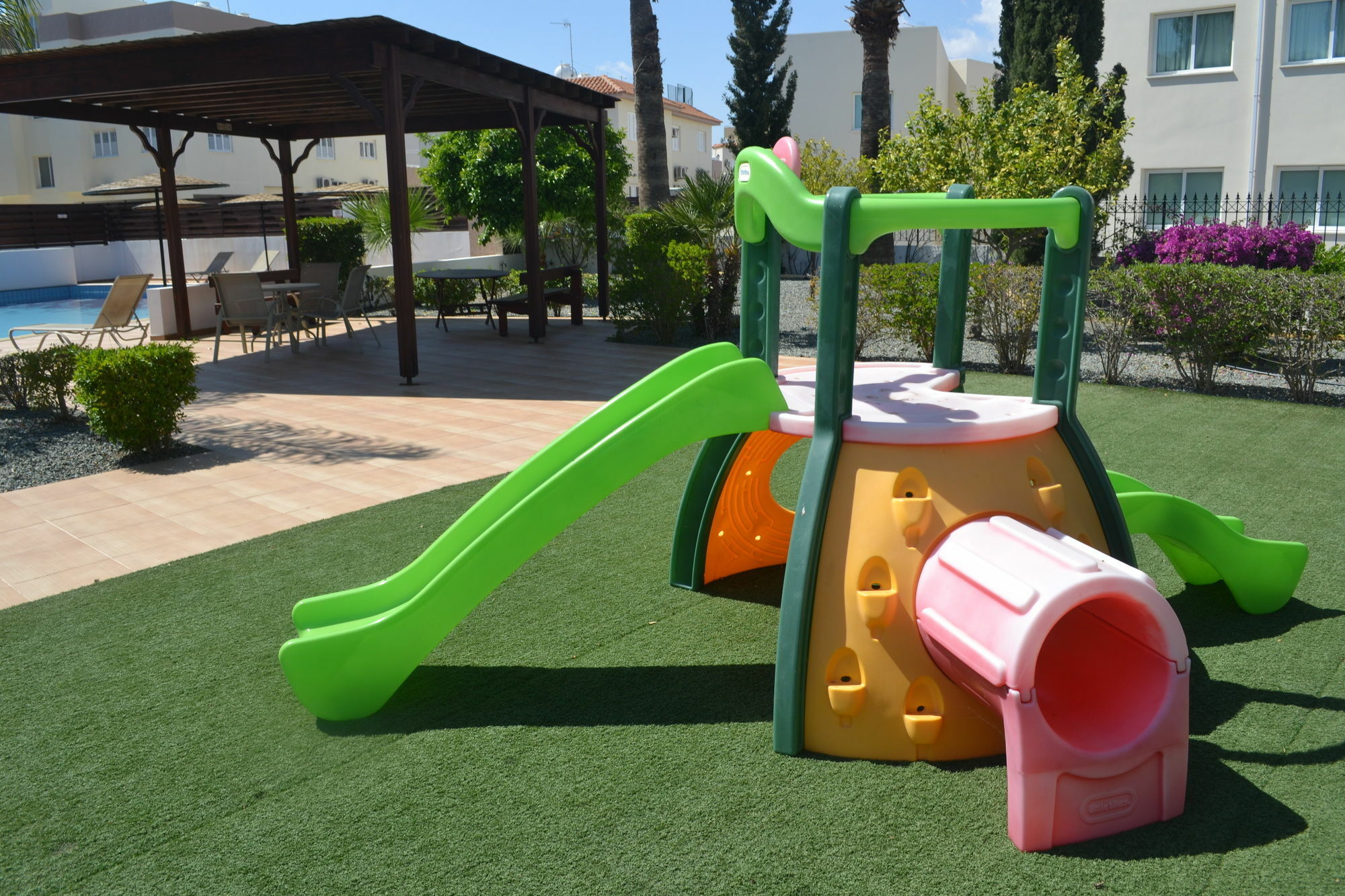 Kapparis Luxury