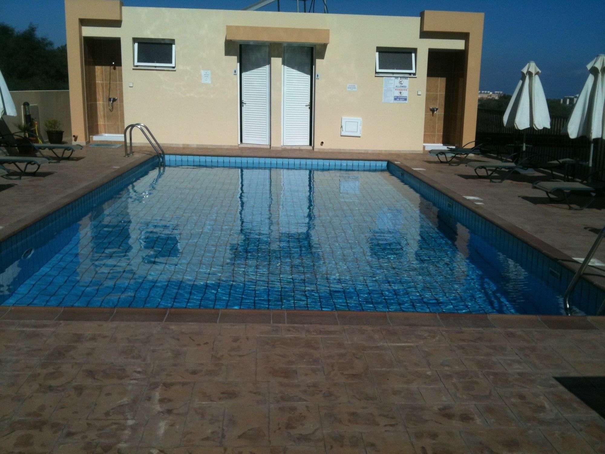 Theano Paralimni
